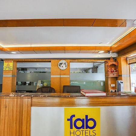Fabhotel Trio Continental Patel Nagar Nuova Delhi Esterno foto