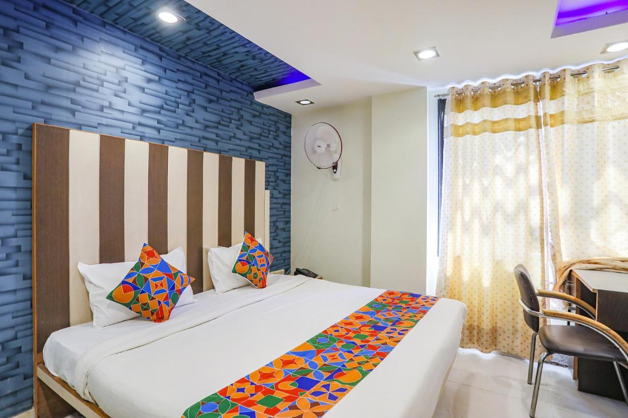 Fabhotel Trio Continental Patel Nagar Nuova Delhi Esterno foto