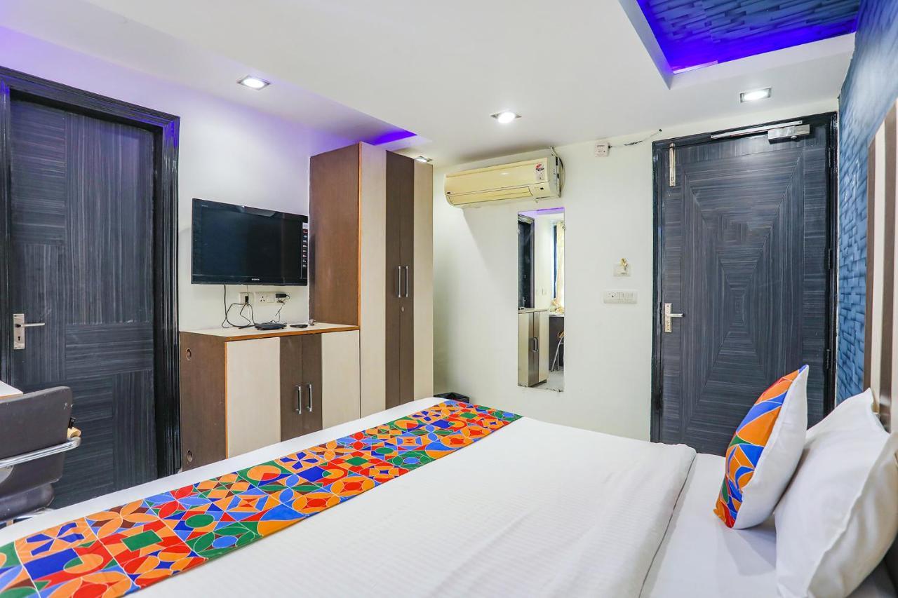 Fabhotel Trio Continental Patel Nagar Nuova Delhi Esterno foto