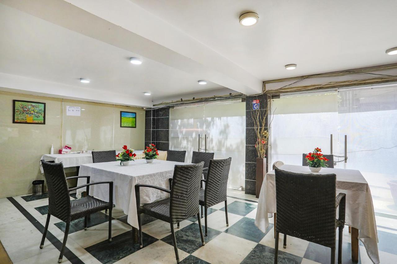 Fabhotel Trio Continental Patel Nagar Nuova Delhi Esterno foto